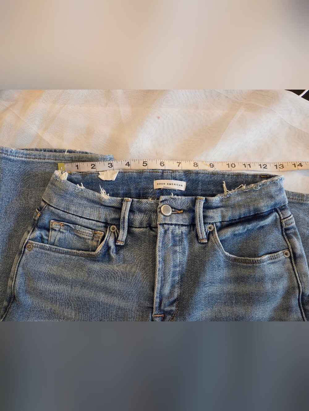 NWT Good American Good Legs -Eco Mid-Rise Straight Leg Distressed Jeans 2 / 26 - Picture 4 of 16